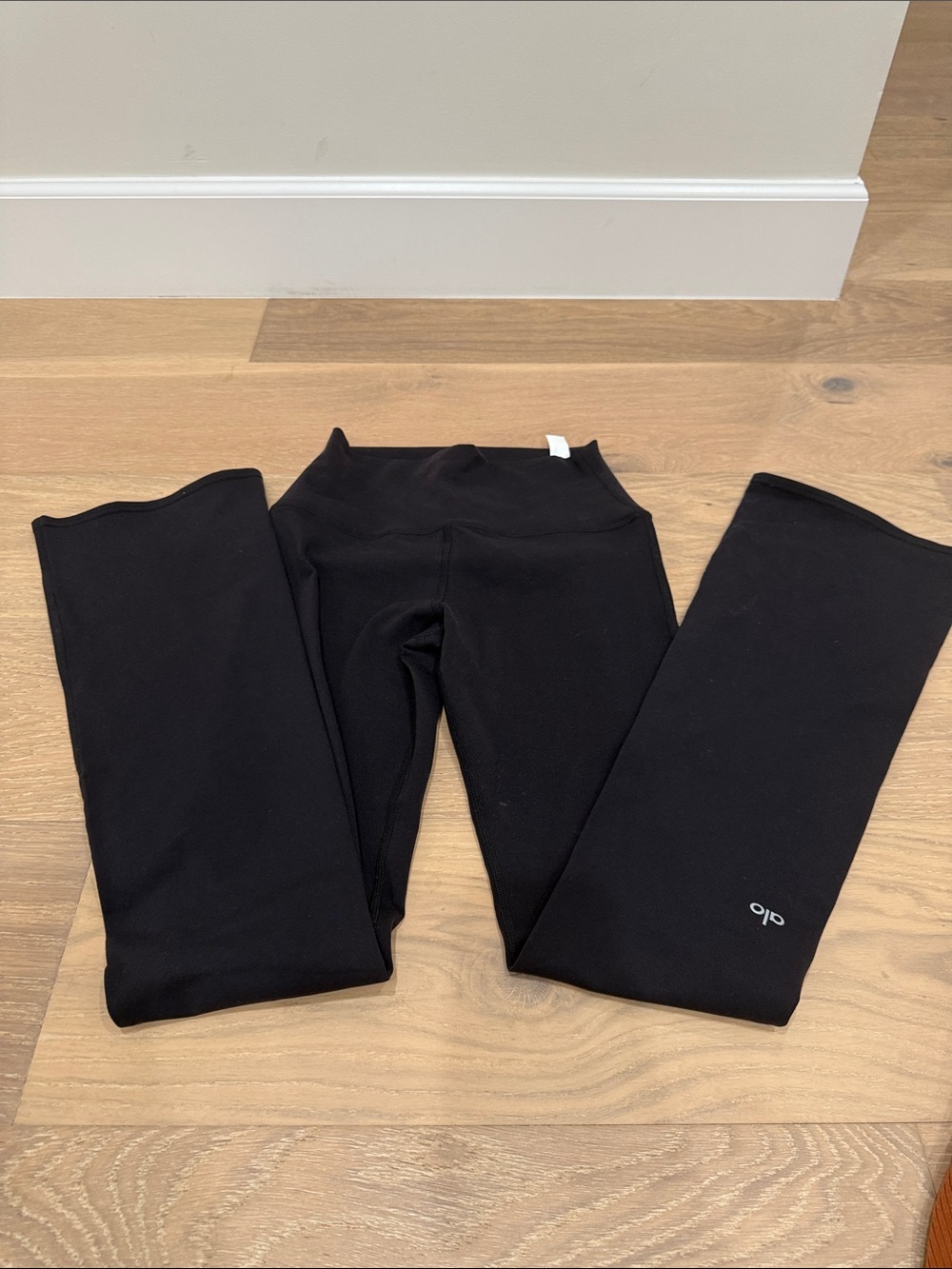 Authentic ALO airbrush high waist bootcut legging
